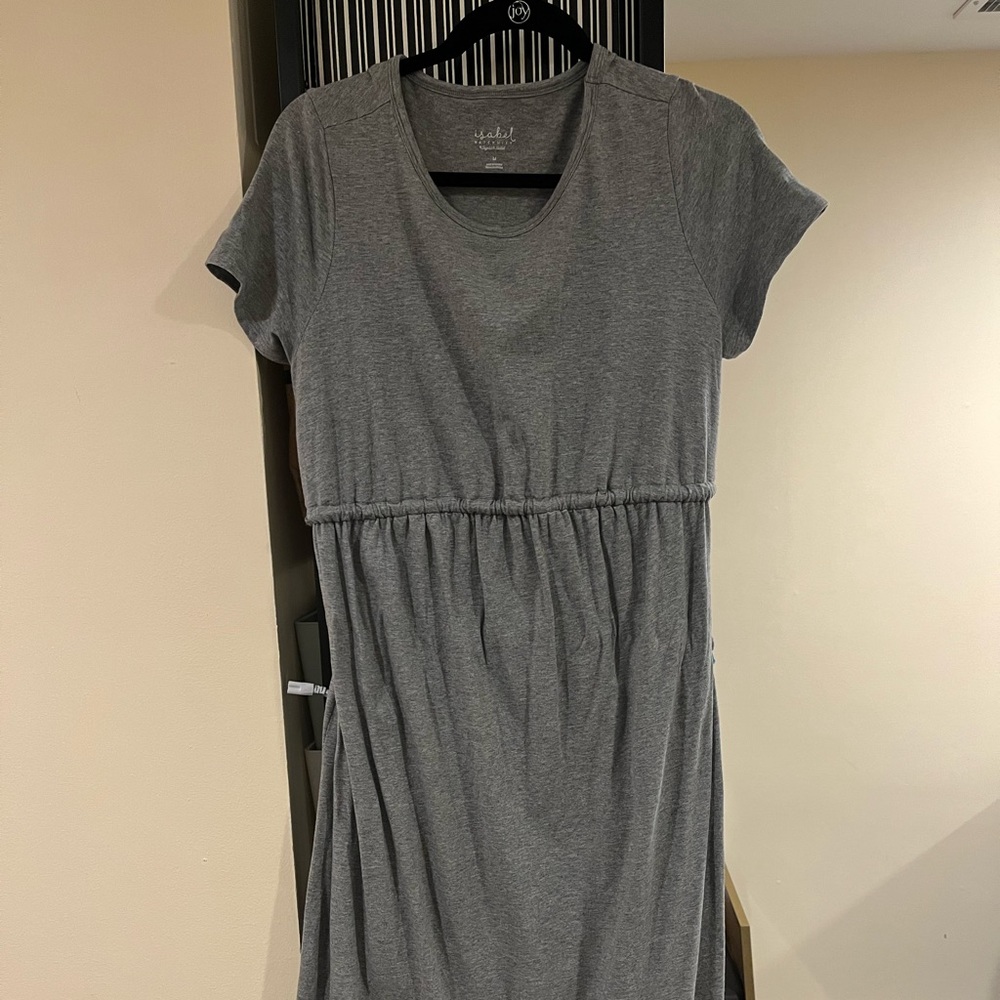 Short sleeve gray t-shirt maternity dress